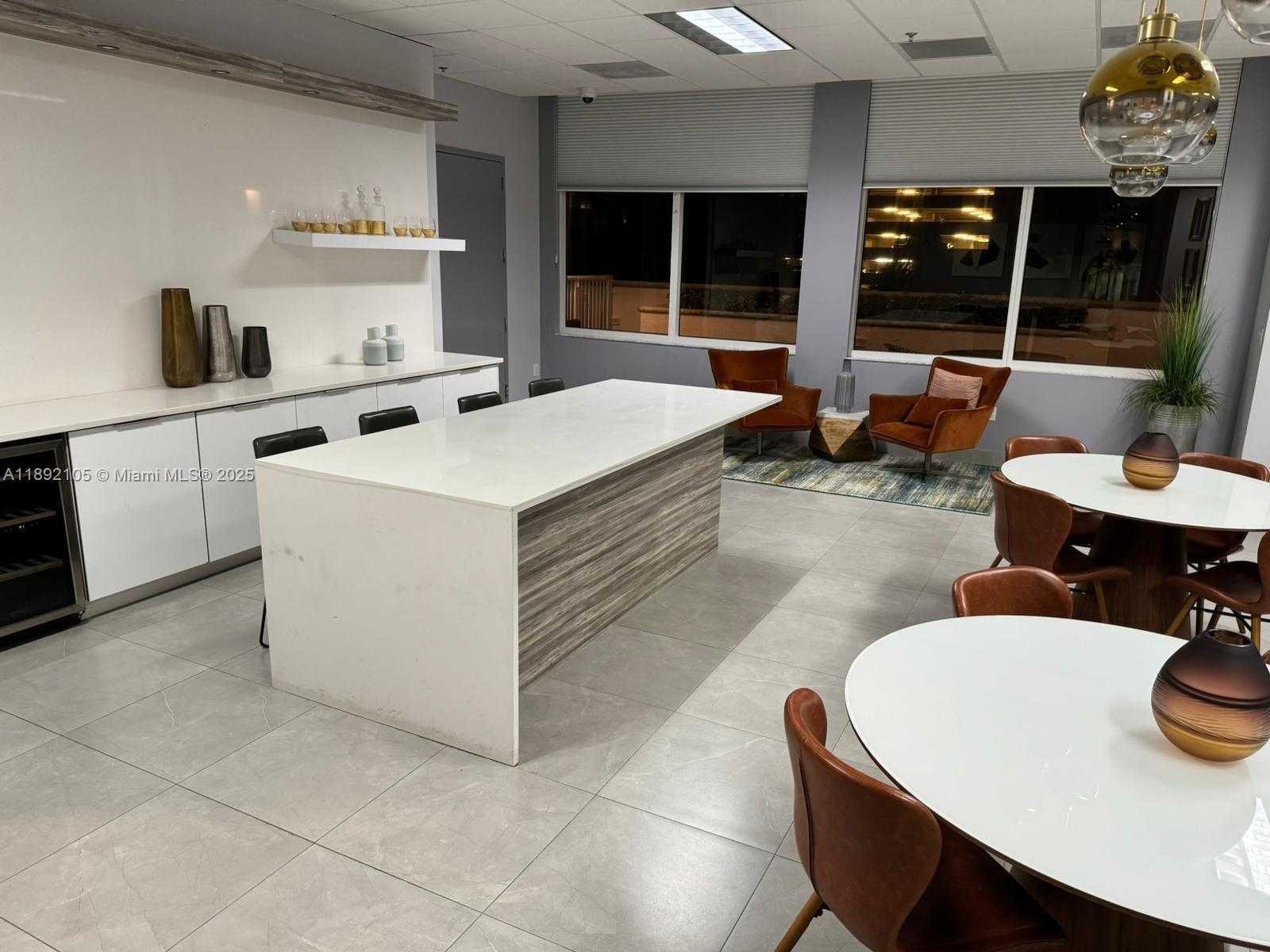 Small Image of 1200 BRICKELL BAY DR #1919, Miami Number 21