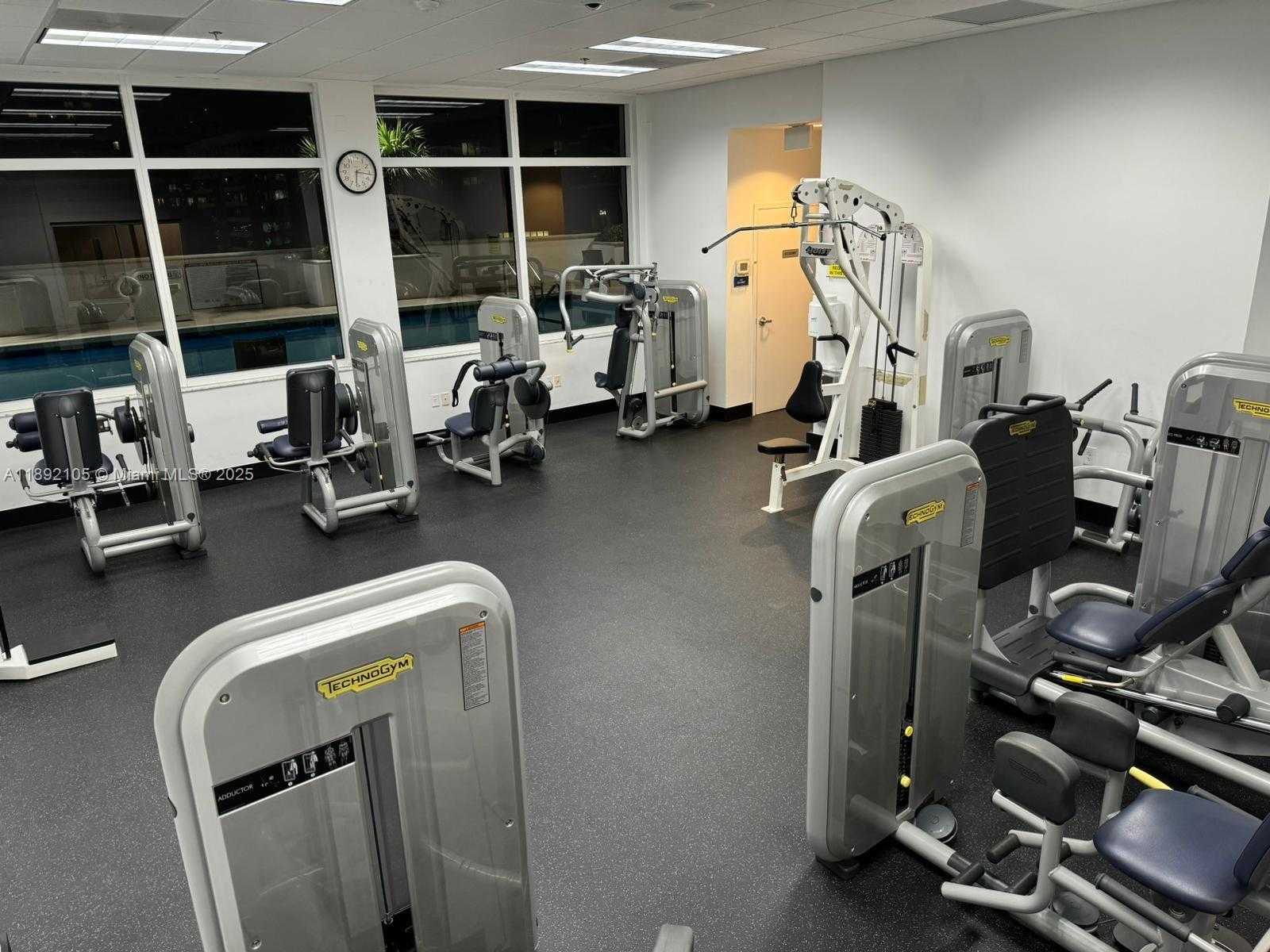 Small Image of 1200 BRICKELL BAY DR #1919, Miami Number 22