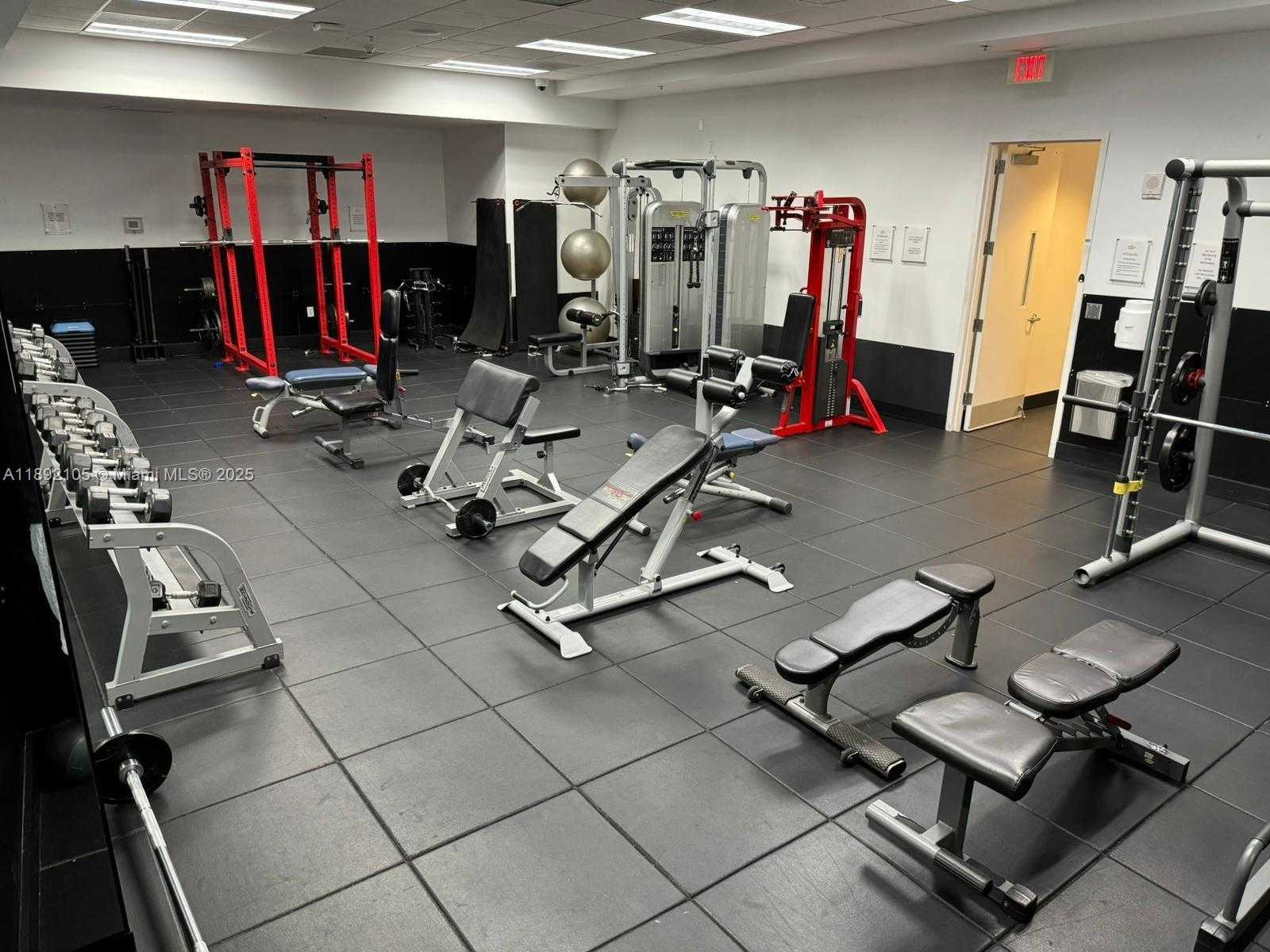 Small Image of 1200 BRICKELL BAY DR #1919, Miami Number 23