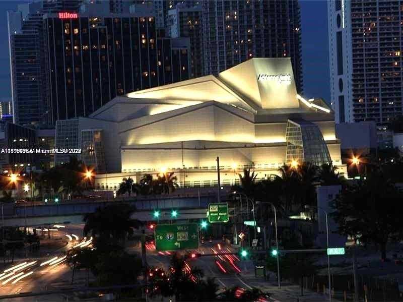 Small Image of 999 SOUTH WEST 1ST AVE #2115, Miami Number 21