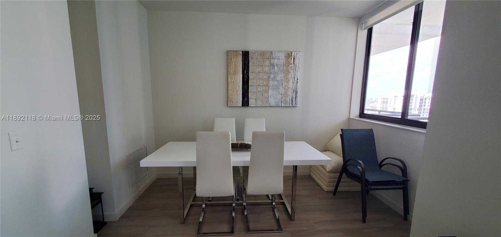 Small Image of 999 SOUTH WEST 1ST AVE #2115, Miami Number 25