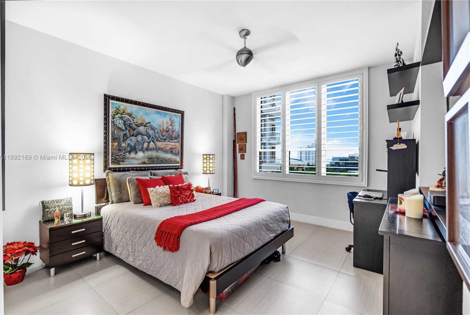Small Image of 888 BRICKELL KEY DR #1002, Miami Number 13
