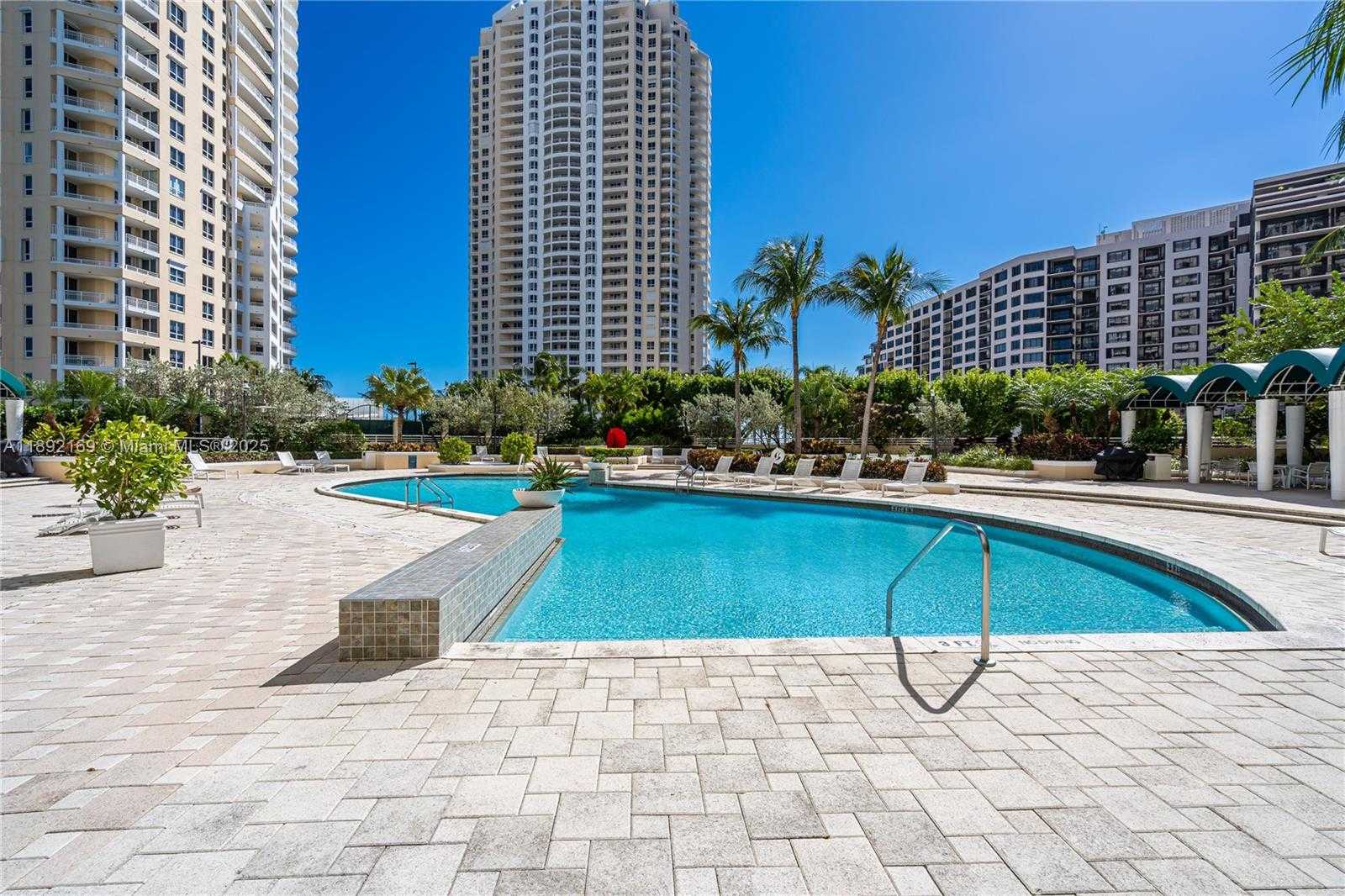 Small Image of 888 BRICKELL KEY DR #1002, Miami Number 27