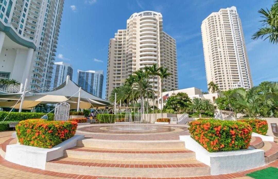 Small Image of 888 BRICKELL KEY DR #1002, Miami Number 28