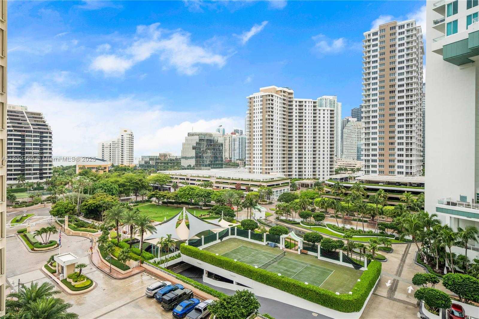 Small Image of 888 BRICKELL KEY DR #1002, Miami Number 4