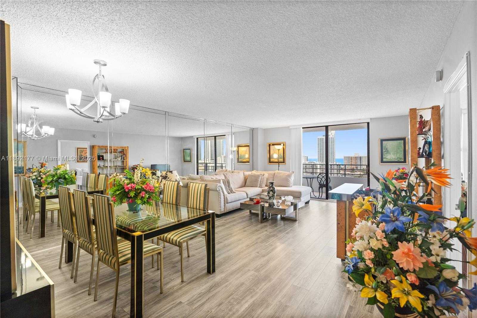 Small Image of 2500 PARKVIEW DR #1604, Hallandale Beach Number 5