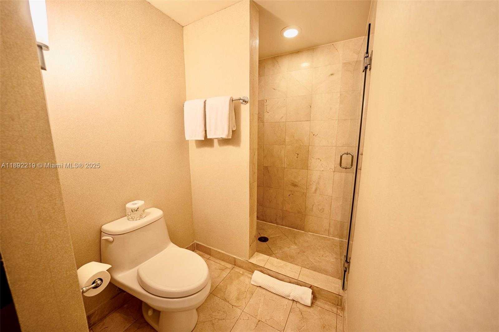 Small Image of 18001 SOUTH EAST COLLINS AVE #2111, Sunny Isles Beach Number 21
