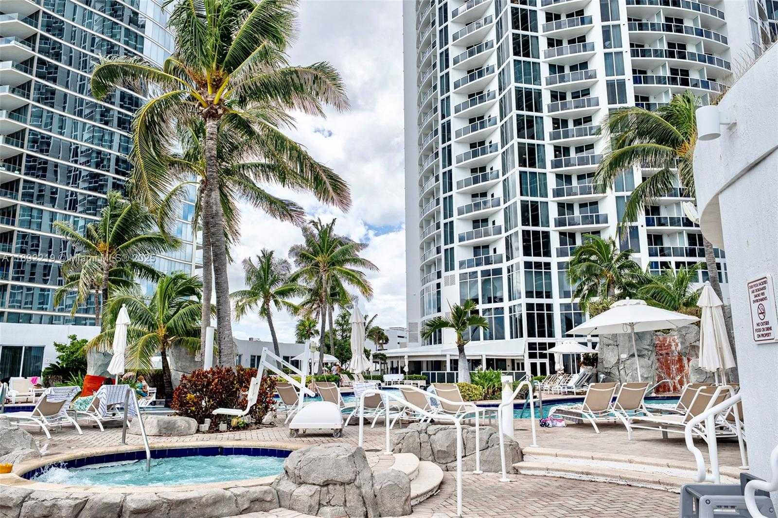 Small Image of 18001 SOUTH EAST COLLINS AVE #2111, Sunny Isles Beach Number 27
