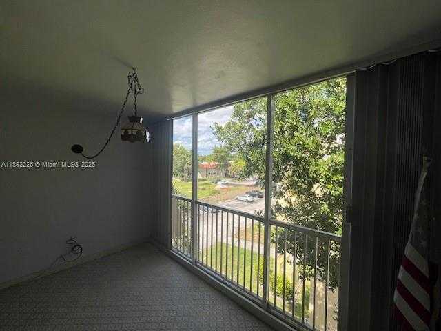 Small Image of 920 NORTH EAST 199TH ST #4S, Miami Number 15