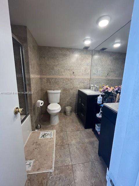 Small Image of 920 NORTH EAST 199TH ST #4S, Miami Number 40