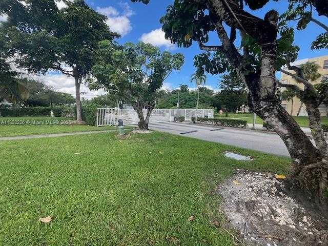 Small Image of 920 NORTH EAST 199TH ST #4S, Miami Number 49