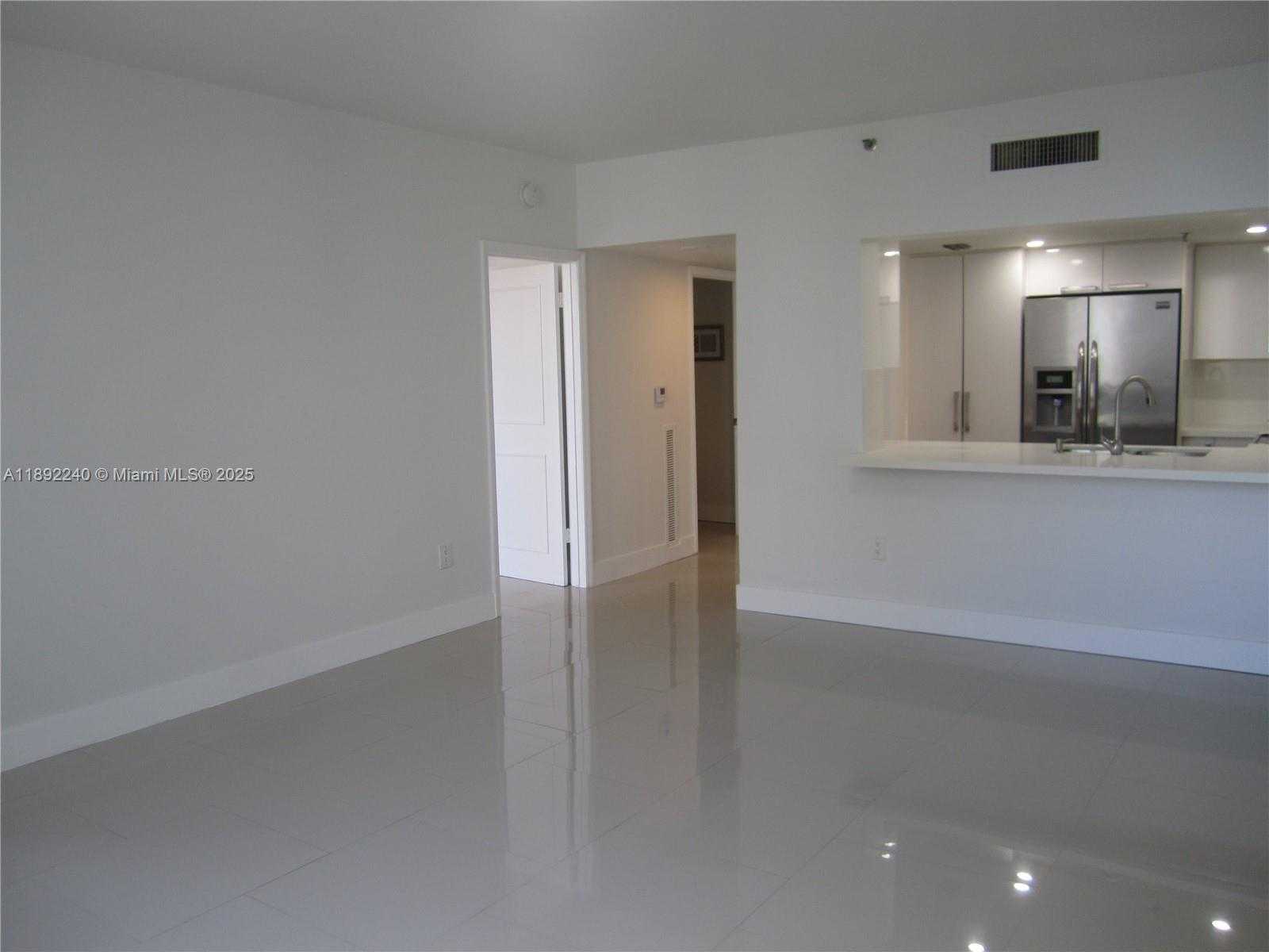 Small Image of 540 BRICKELL KEY DR #1602, Miami Number 24