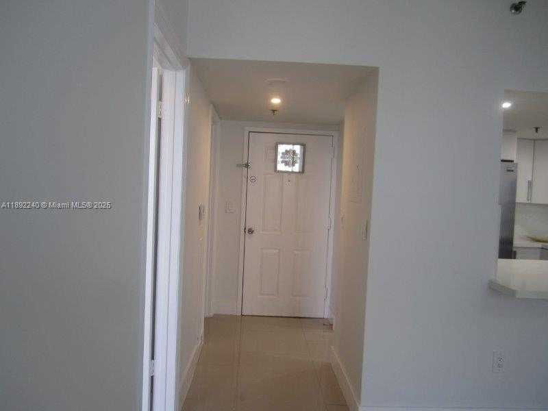 Small Image of 540 BRICKELL KEY DR #1602, Miami Number 26