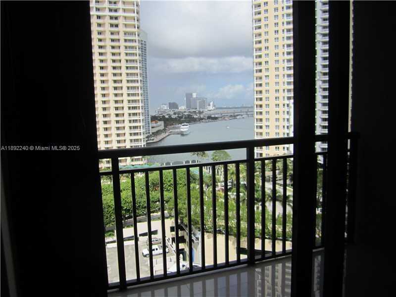 Small Image of 540 BRICKELL KEY DR #1602, Miami Number 34