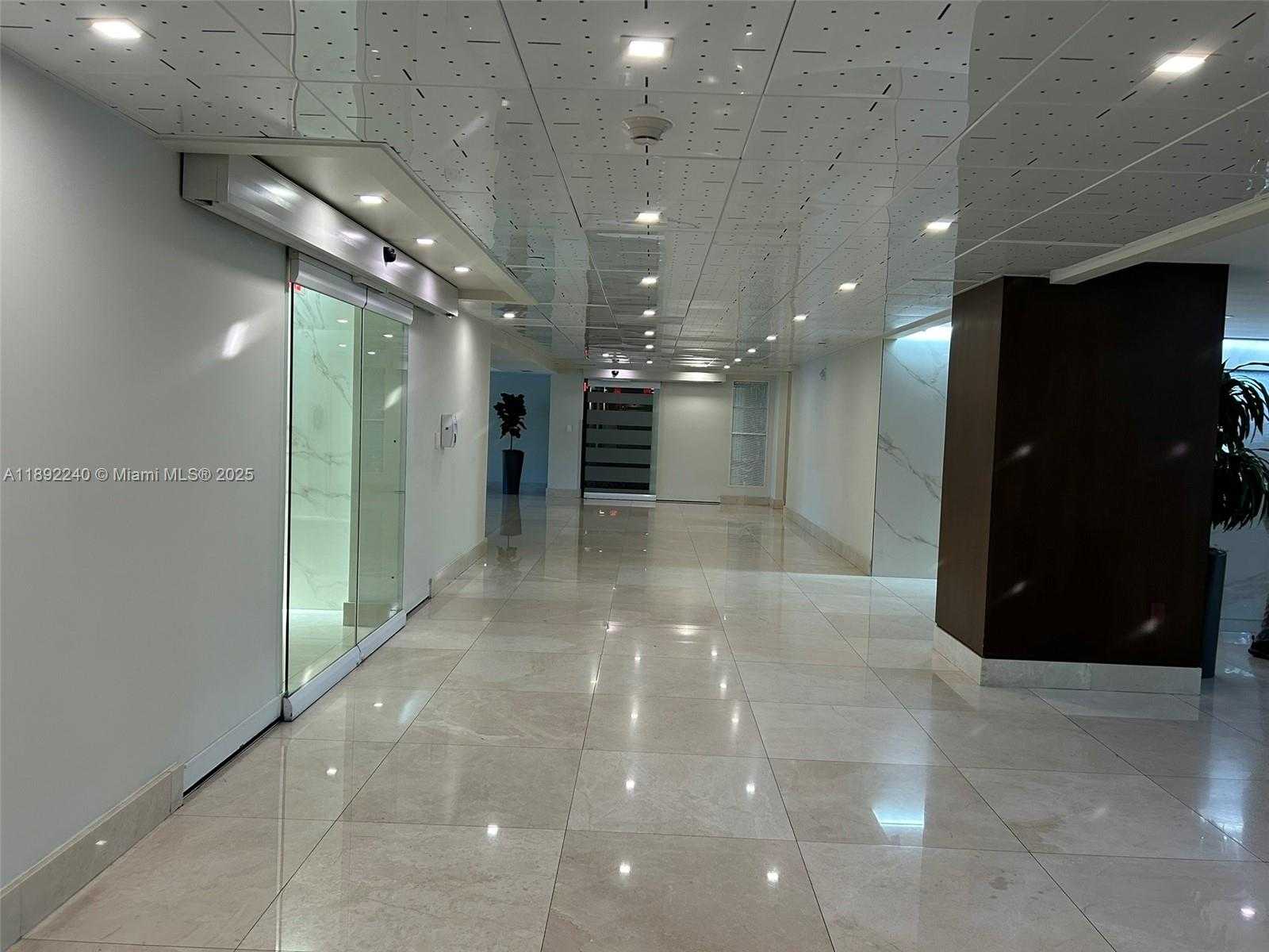 Small Image of 540 BRICKELL KEY DR #1602, Miami Number 5
