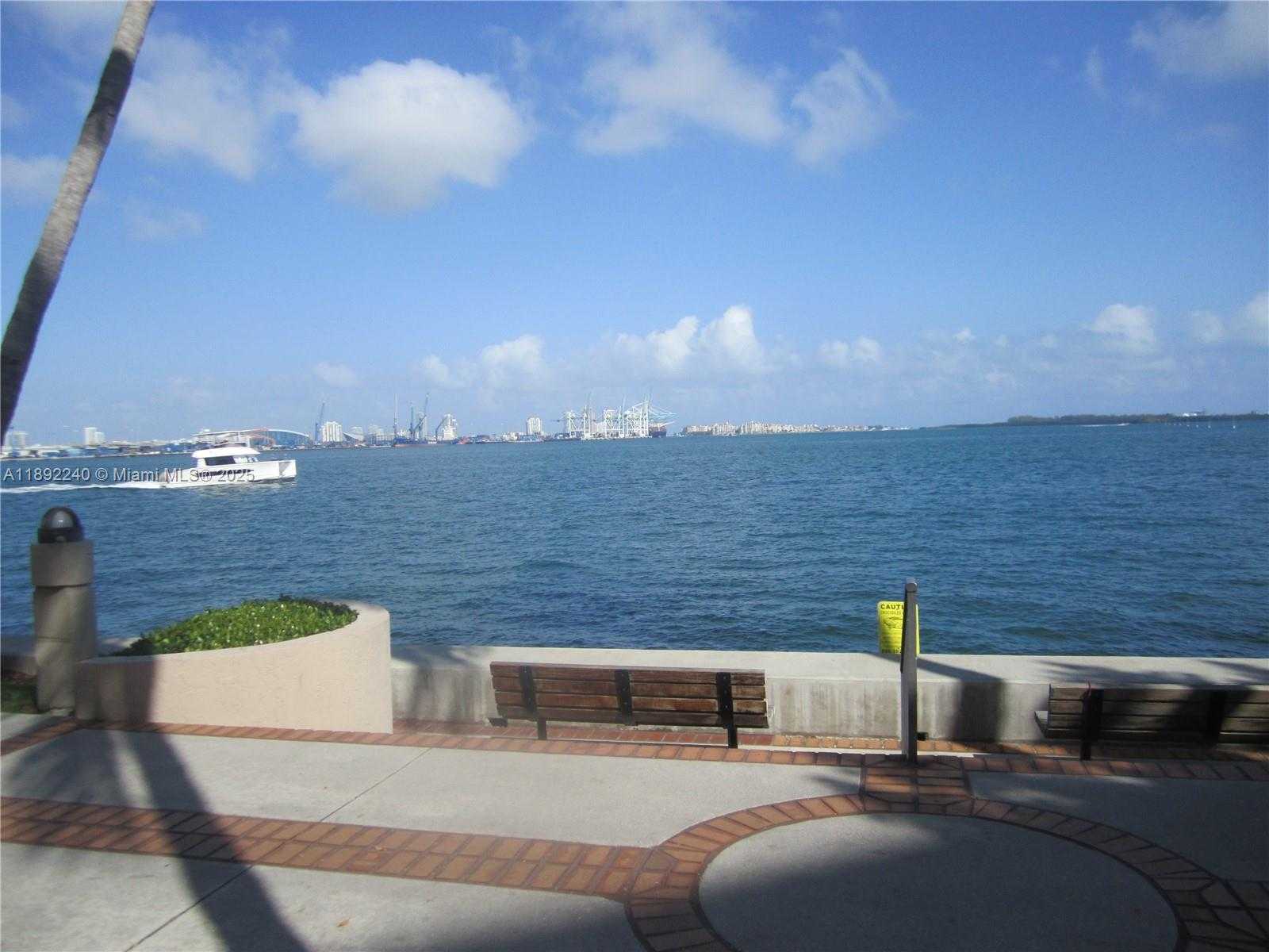 Small Image of 540 BRICKELL KEY DR #1602, Miami Number 55