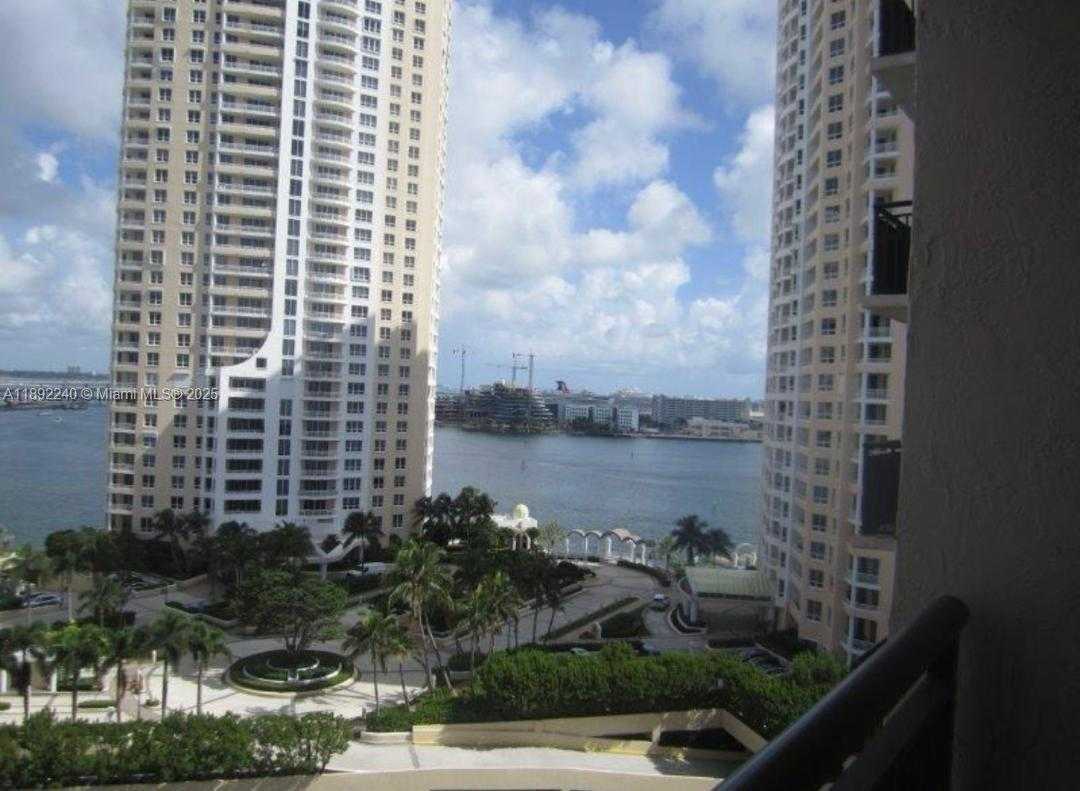 Small Image of 540 BRICKELL KEY DR #1602, Miami Number 60