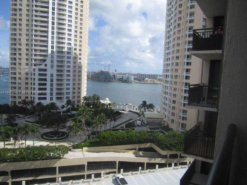 Small Image of 540 BRICKELL KEY DR #1602, Miami Number 61
