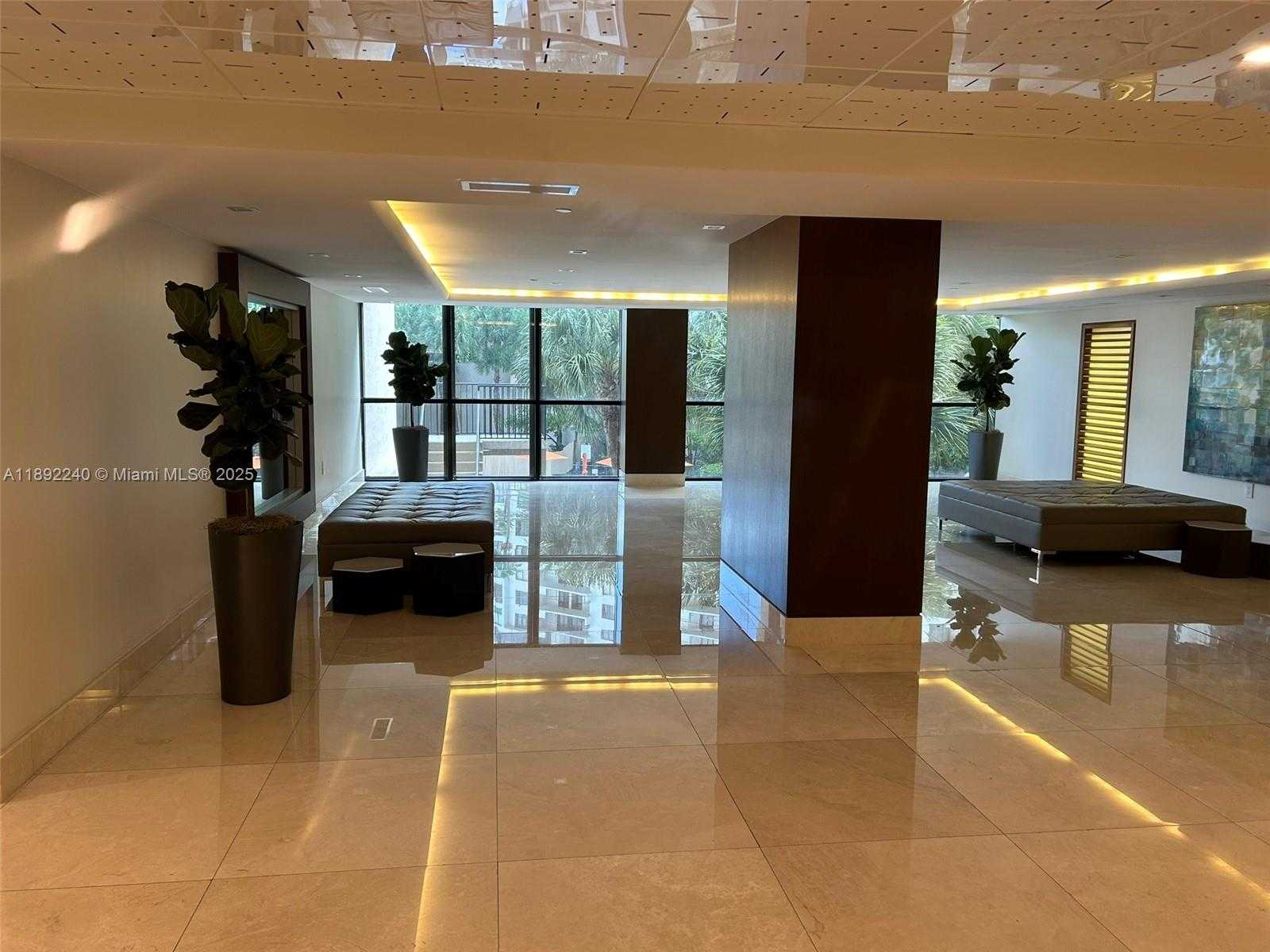 Small Image of 540 BRICKELL KEY DR #1602, Miami Number 8
