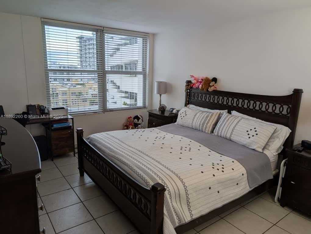 Small Image of 2899 COLLINS AVE #736, Miami Beach Number 19