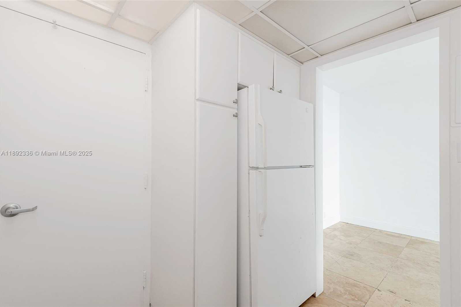 Small Image of 1000 WEST AVE #1517, Miami Beach Number 15