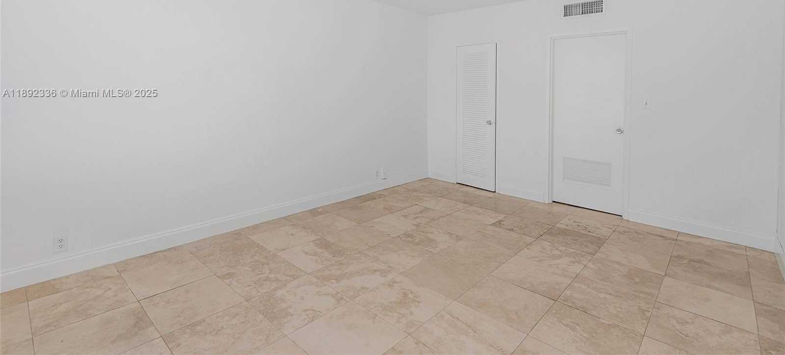 Small Image of 1000 WEST AVE #1517, Miami Beach Number 18