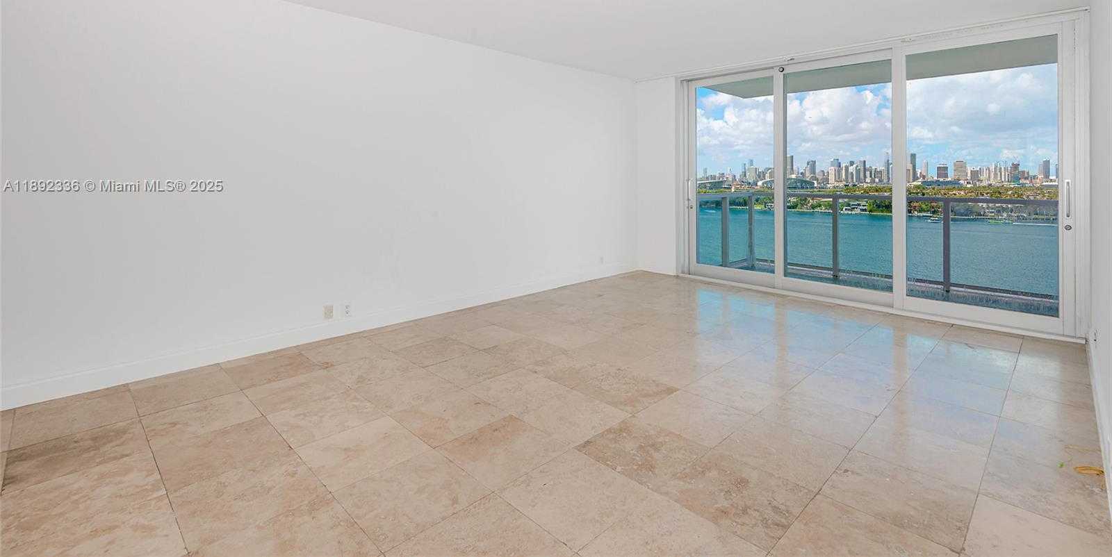 Small Image of 1000 WEST AVE #1517, Miami Beach Number 4