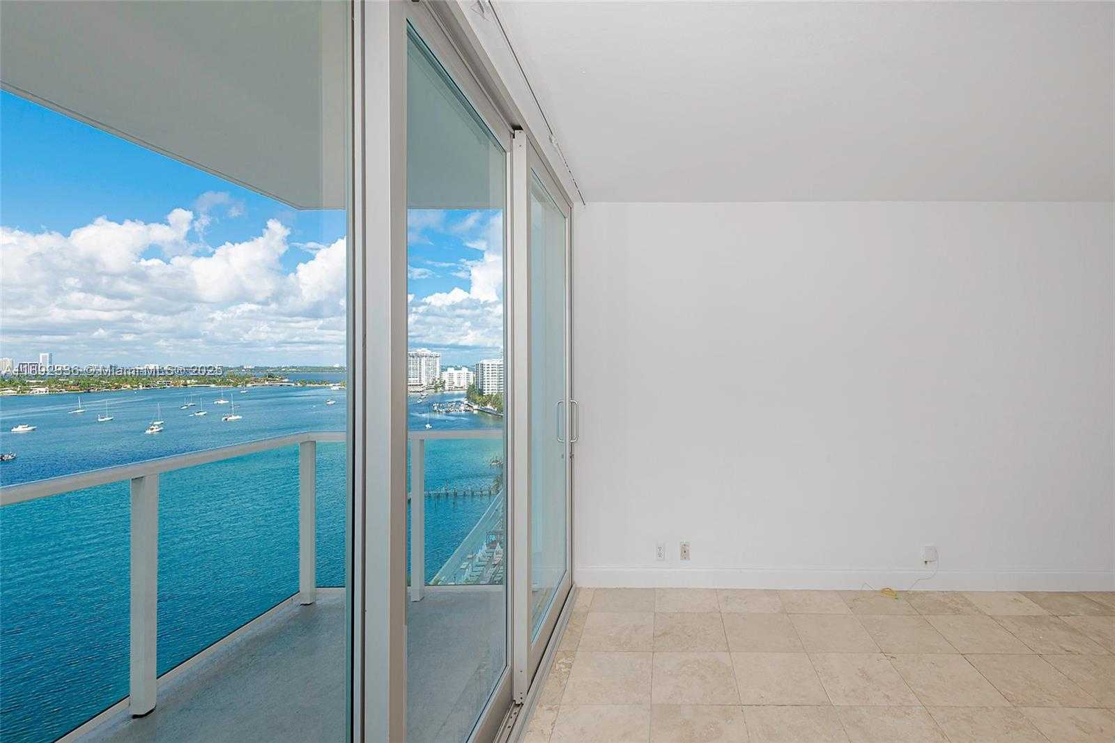 Small Image of 1000 WEST AVE #1517, Miami Beach Number 6