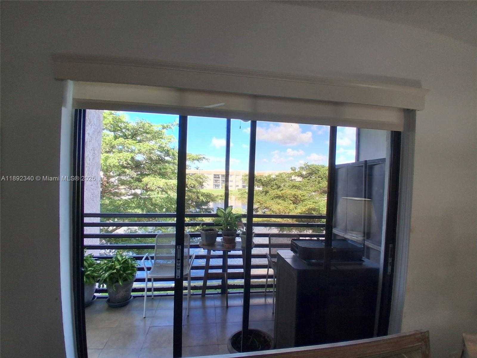 Small Image of 2786 NORTH WEST 104TH AVE #309, Sunrise Number 17