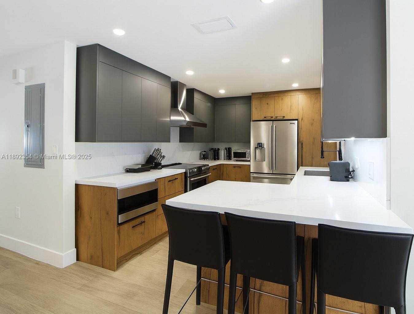 Small Image of 8232 SOUTH WEST 81ST TER #8232, Miami Number 11