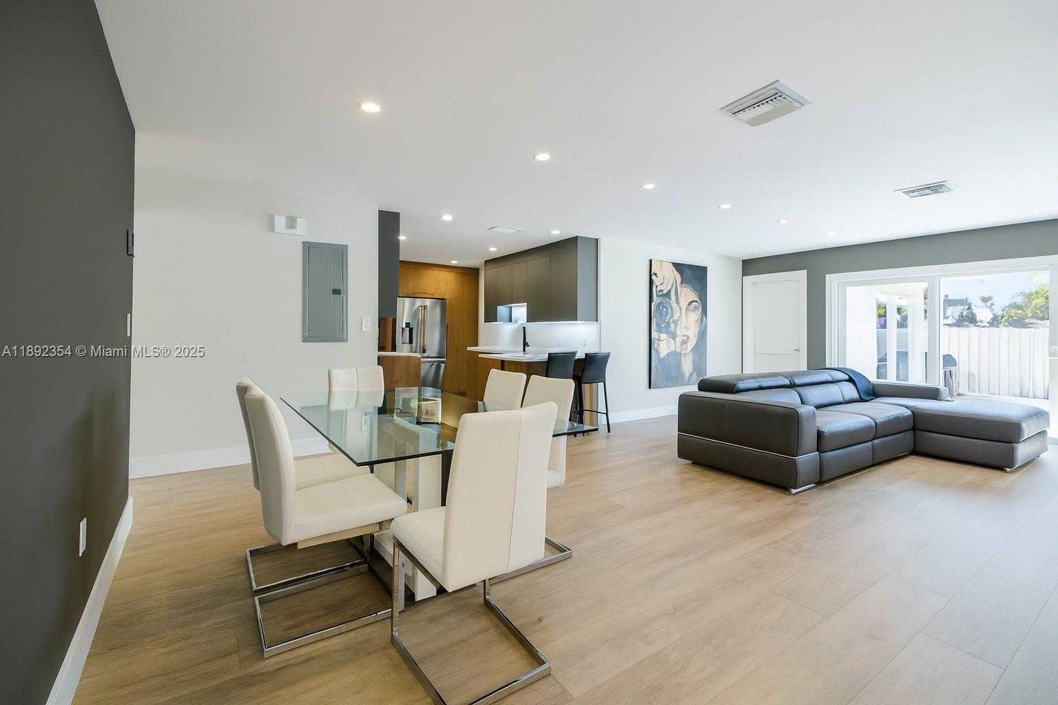 Small Image of 8232 SOUTH WEST 81ST TER #8232, Miami Number 9
