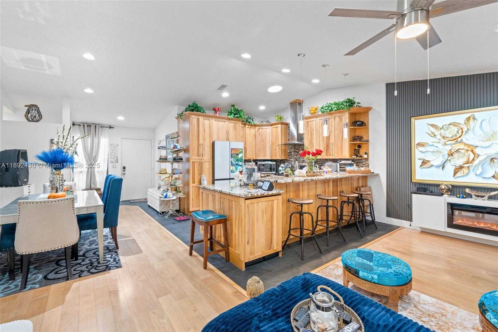 Small Image of 2 FLINT WAY, Boynton Beach Number 10