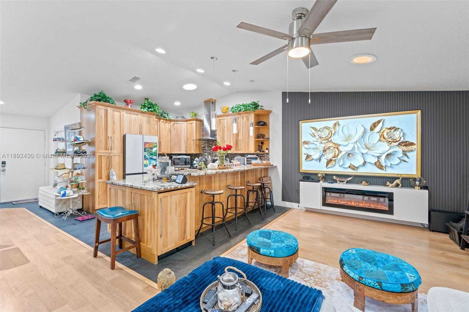 Small Image of 2 FLINT WAY, Boynton Beach Number 11