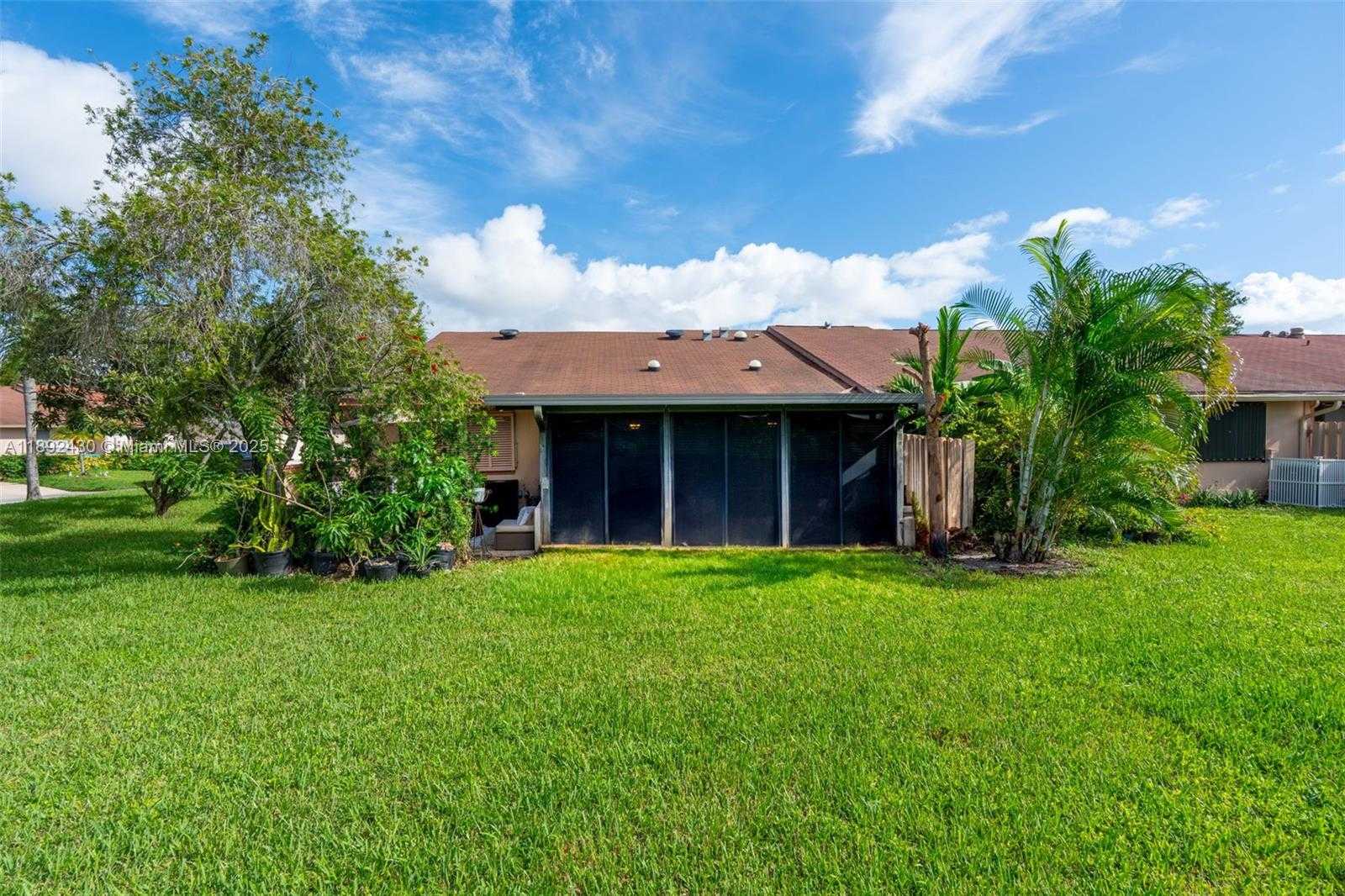 Small Image of 2 FLINT WAY, Boynton Beach Number 23