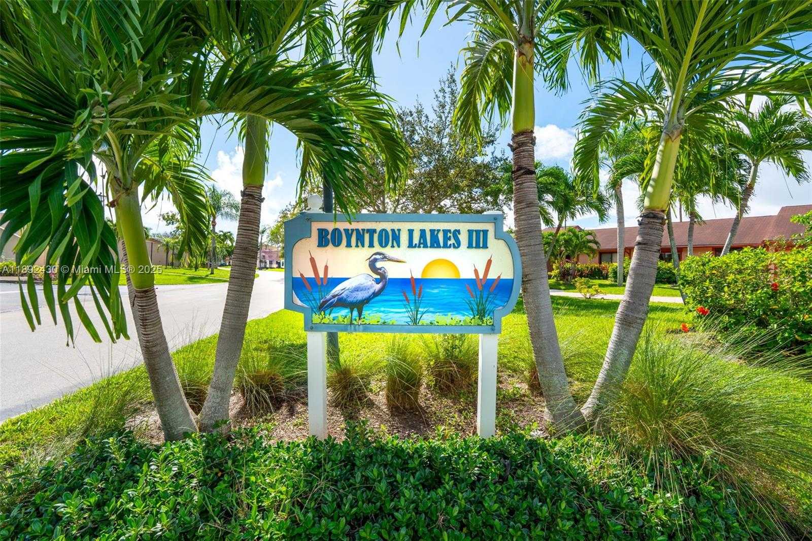 Small Image of 2 FLINT WAY, Boynton Beach Number 26