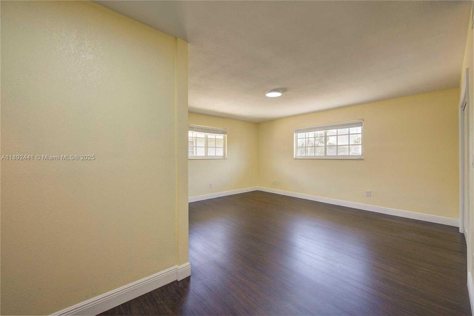 Small Image of 3609 SOUTH LE JEUNE RD, Coral Gables Number 12