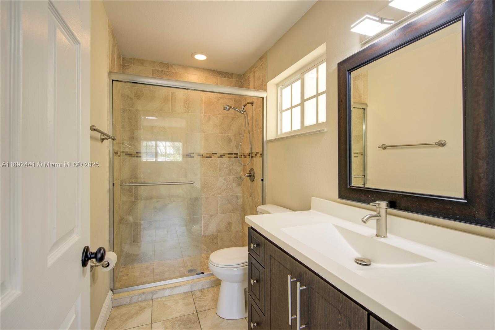 Small Image of 3609 SOUTH LE JEUNE RD, Coral Gables Number 14