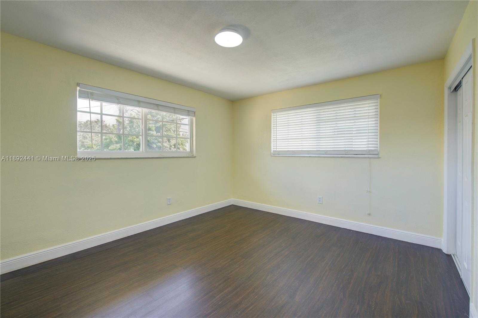 Small Image of 3609 SOUTH LE JEUNE RD, Coral Gables Number 17