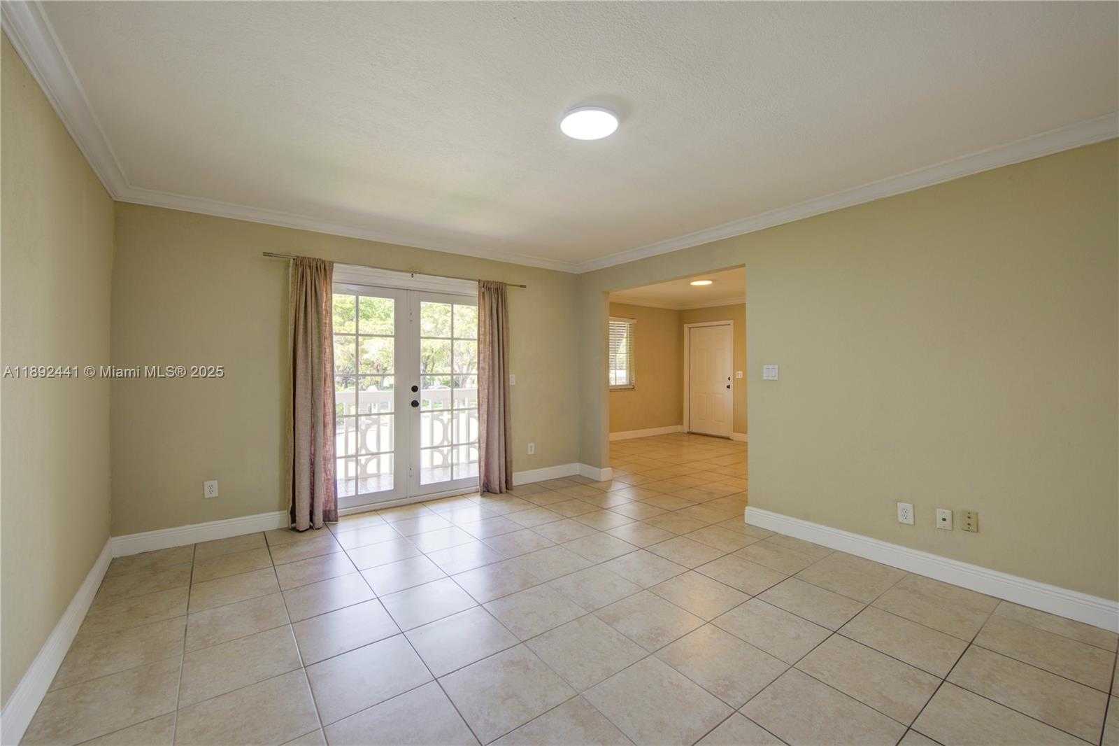 Small Image of 3609 SOUTH LE JEUNE RD, Coral Gables Number 2