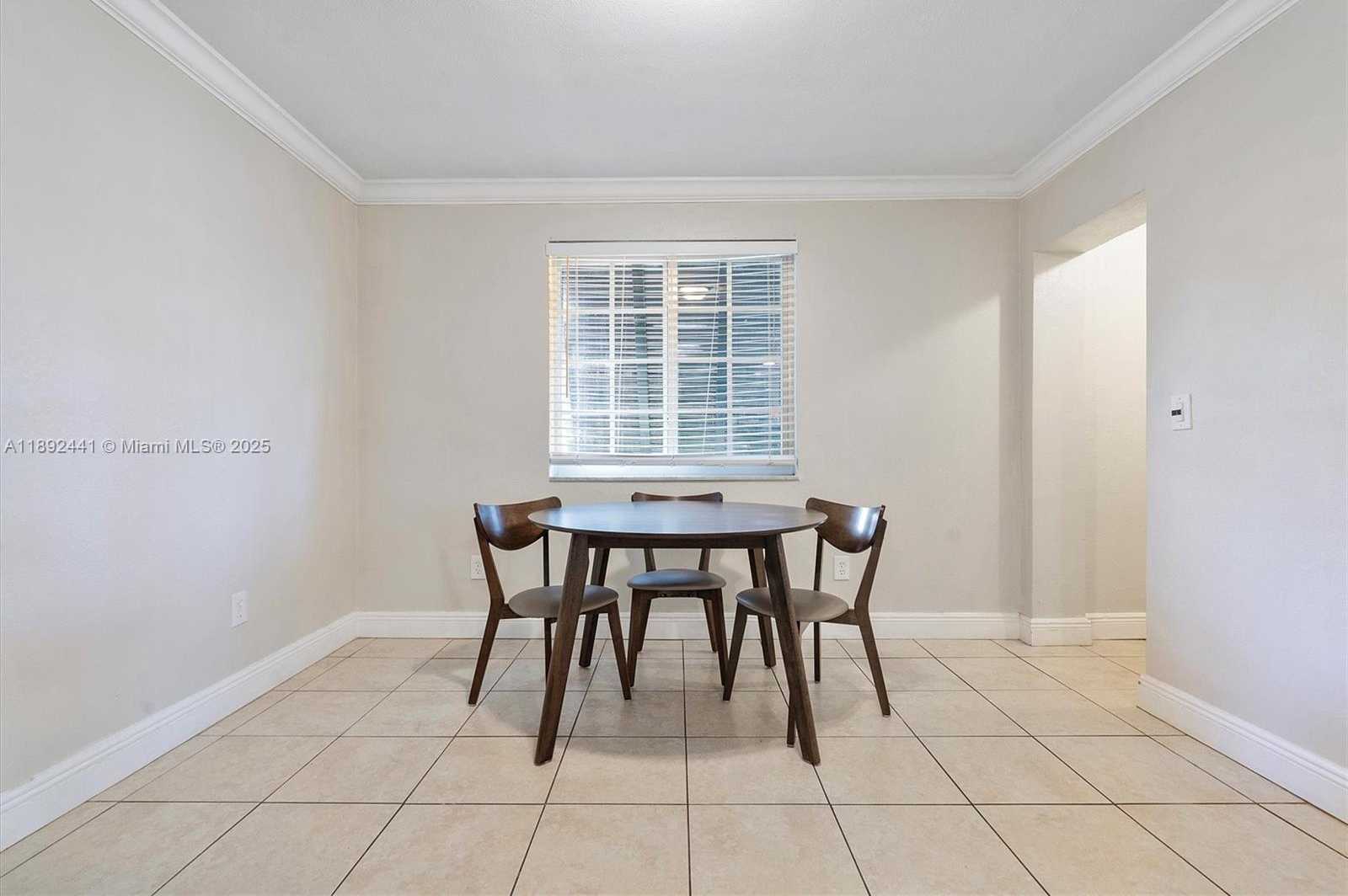 Small Image of 3609 SOUTH LE JEUNE RD, Coral Gables Number 22