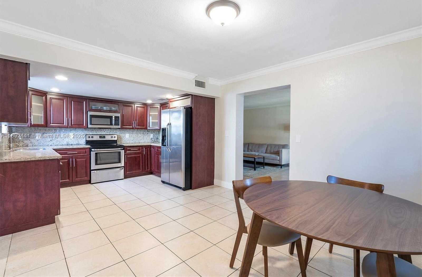 Small Image of 3609 SOUTH LE JEUNE RD, Coral Gables Number 23