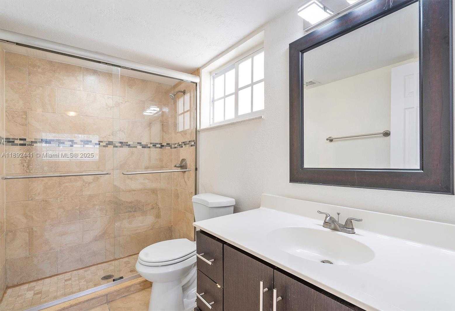 Small Image of 3609 SOUTH LE JEUNE RD, Coral Gables Number 28