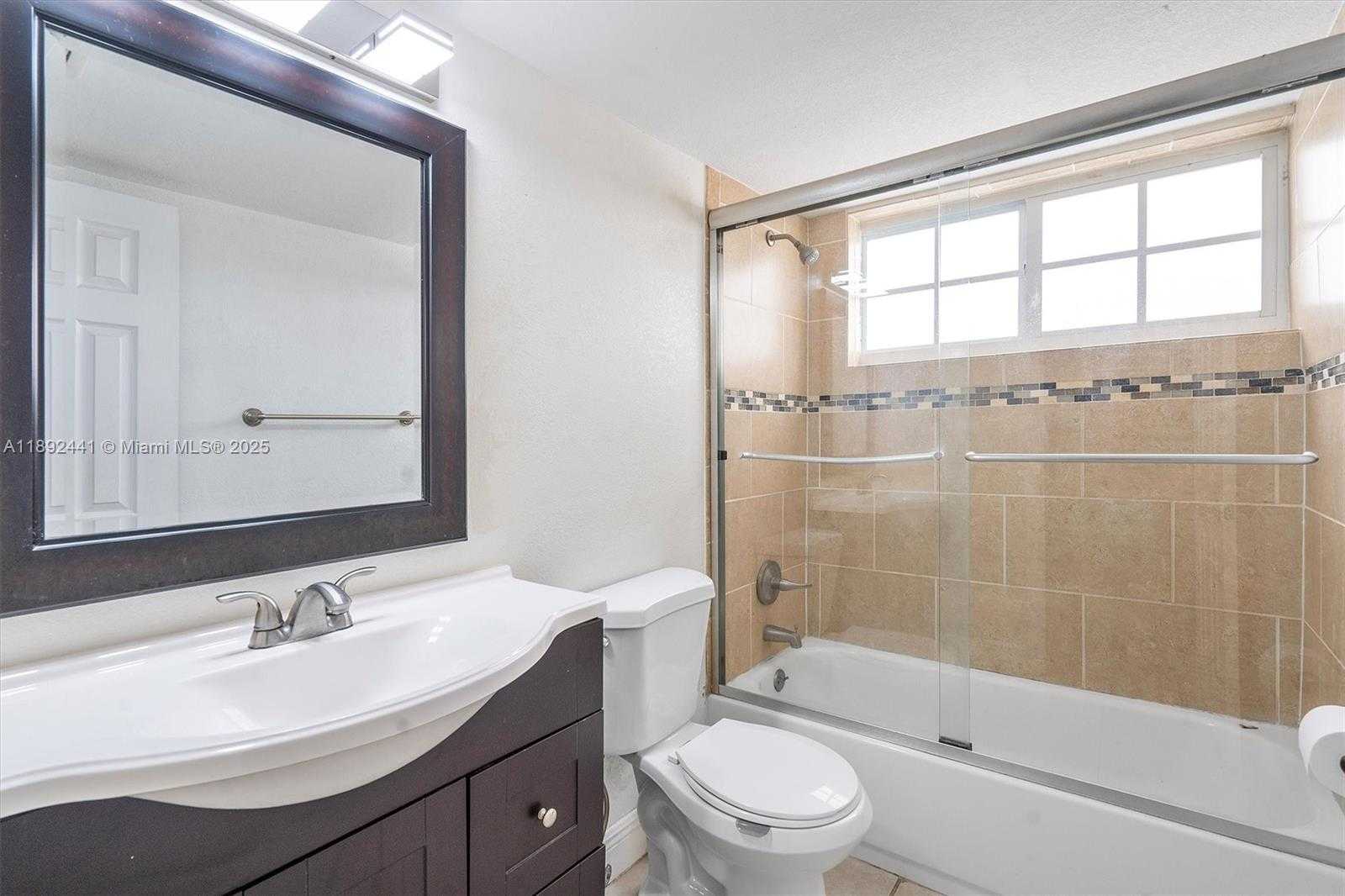 Small Image of 3609 SOUTH LE JEUNE RD, Coral Gables Number 33
