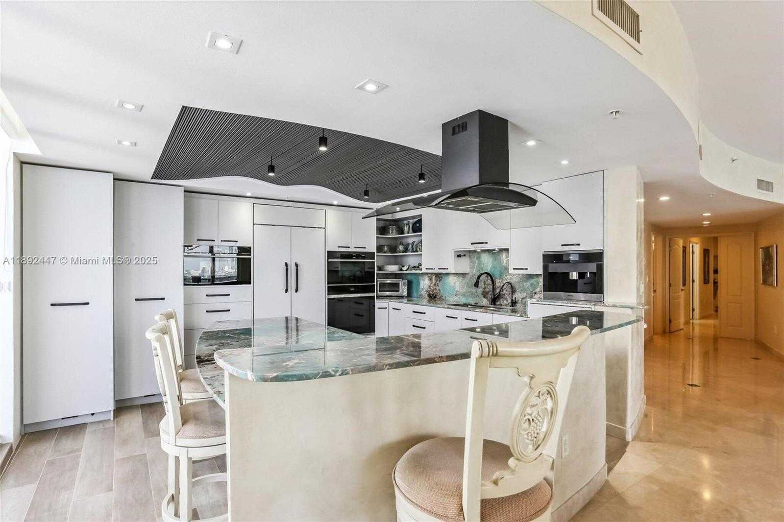 Small Image of 1800 SUNSET HARBOUR DR #6, Miami Beach Number 11