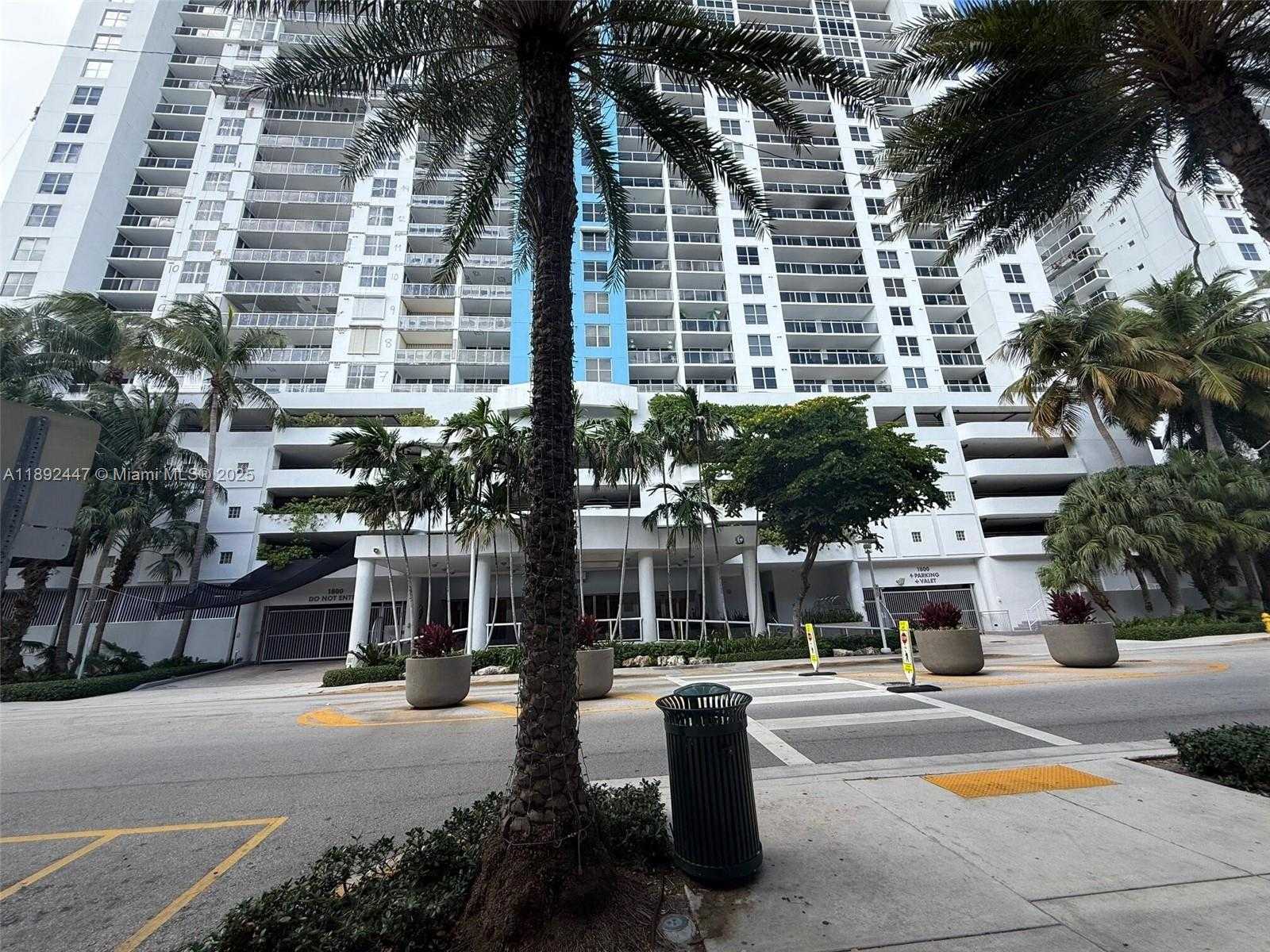 Small Image of 1800 SUNSET HARBOUR DR #6, Miami Beach Number 2