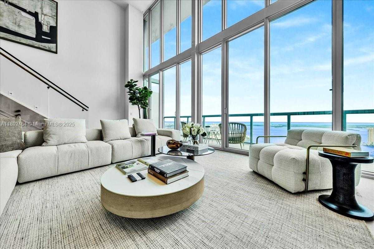 Small Image of 888 BISCAYNE BLVD #5704, Miami Number 26