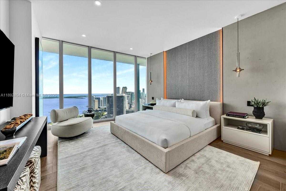 Small Image of 888 BISCAYNE BLVD #5704, Miami Number 43