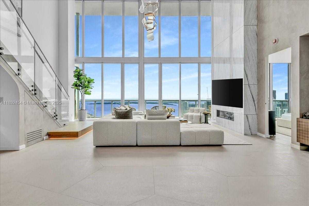 Small Image of 888 BISCAYNE BLVD #5704, Miami Number 58