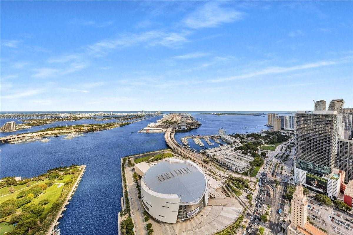 Small Image of 888 BISCAYNE BLVD #5704, Miami Number 59