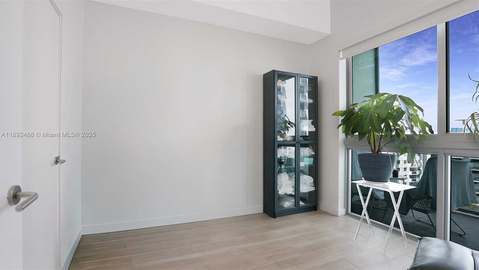 Small Image of 1600 SOUTH WEST 1ST AVE #810, Miami Number 10